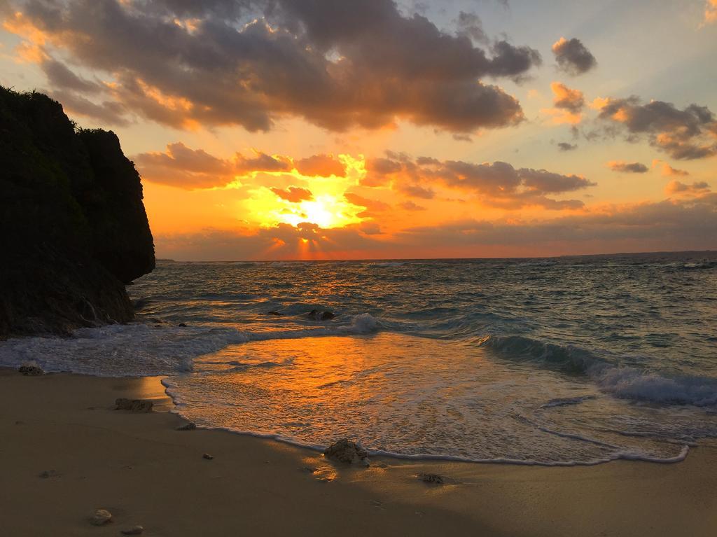 Pension Sea Shells Motobu Ngoại thất bức ảnh