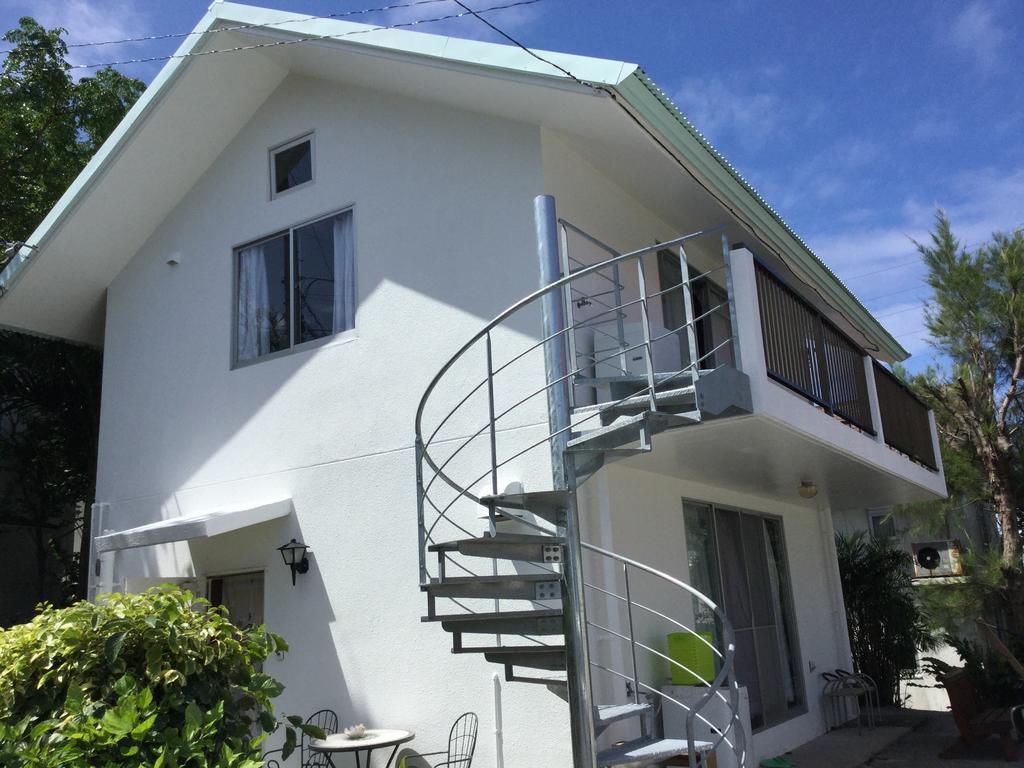 Pension Sea Shells Motobu Ngoại thất bức ảnh
